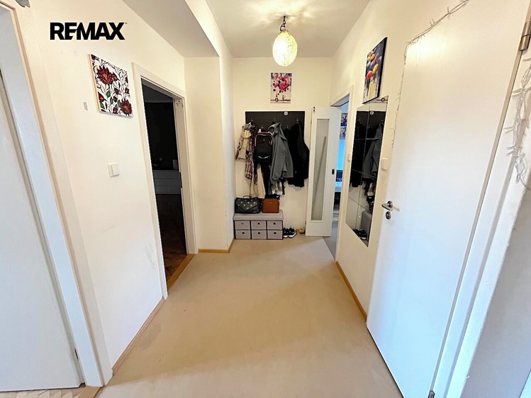 Pronájem bytu 3+kk, 77 m² (9 z 15)