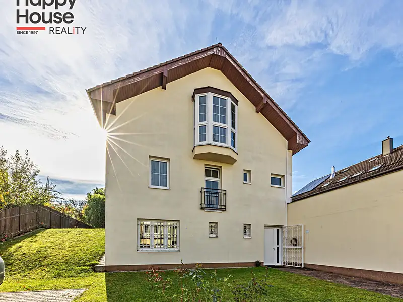 Pronájem rodinného domu 333 m², pozemek 1137 m², Praha – náhled fotky 3