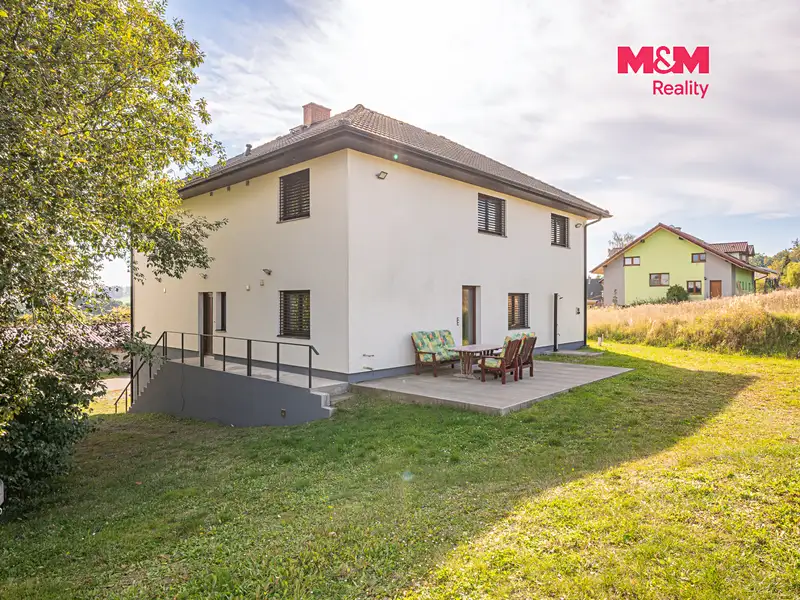 Prodej rodinného domu 450 m², pozemek 1649 m², Neustupov – náhled fotky 2