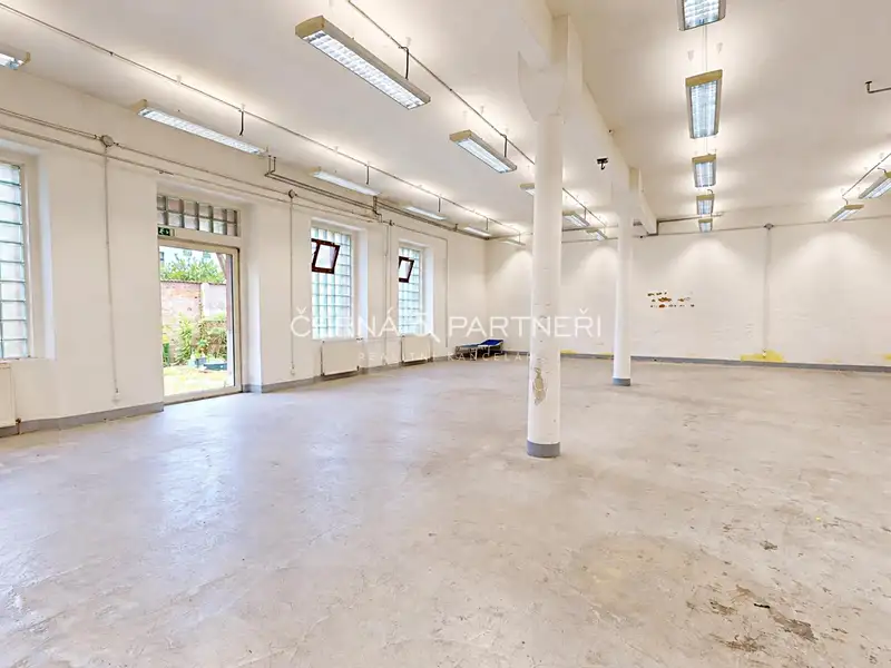 Pronájem výrobní haly, prostoru 235 m², Teplice – náhled fotky 1