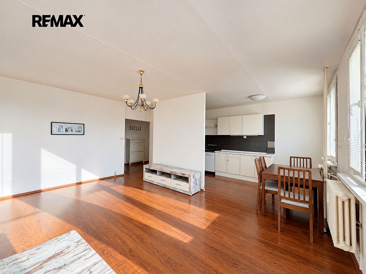 Prodej bytu 3+1 70 m², Praha – fotka 1 z 3