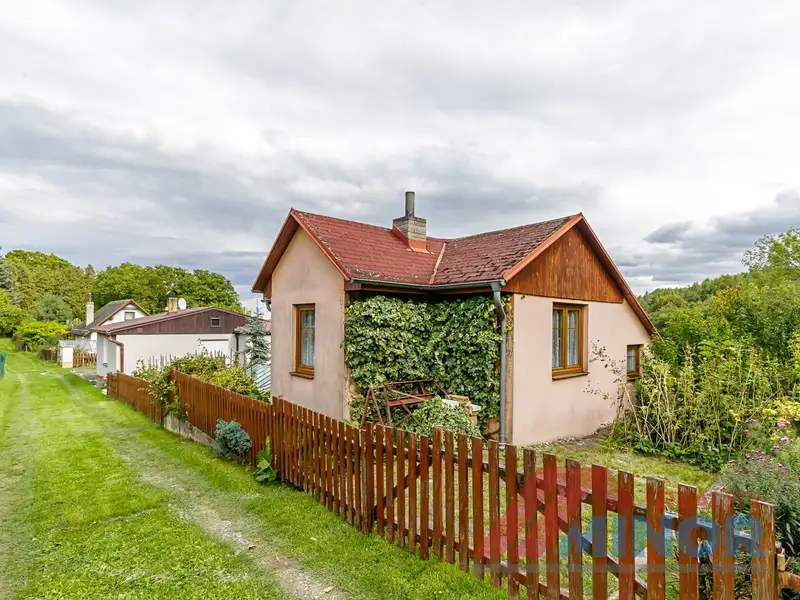 Prodej chaty 75 m², pozemek 379 m², Hradečno, okres Kladno
