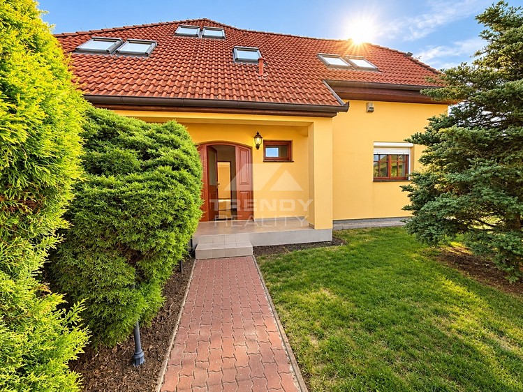 Будинок в оренду, 250 м² (26 з 26)