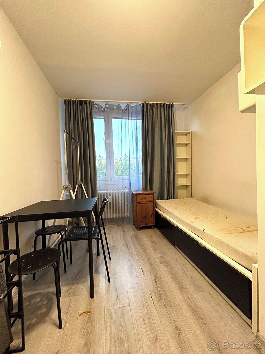 Pronájem bytu 1+kk 18 m², Praha – fotka 1 z 3