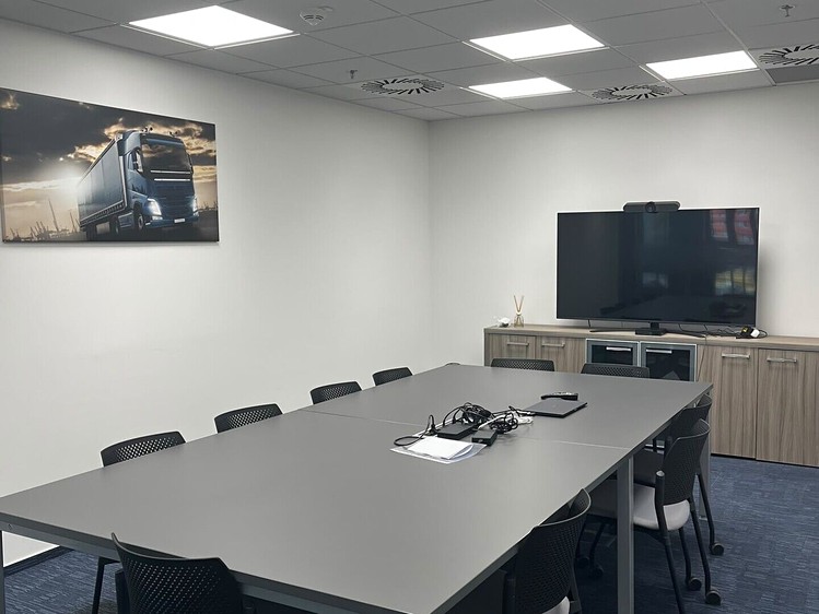 Pronájem komerčního prostoru, 337 m² (3 z 8)