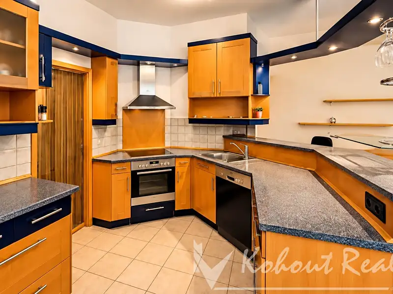 Pronájem bytu 2+kk 85 m², Praha – náhled fotky 2