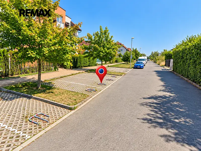 Pronájem garážového stání 12 m², Praha – náhled fotky 3