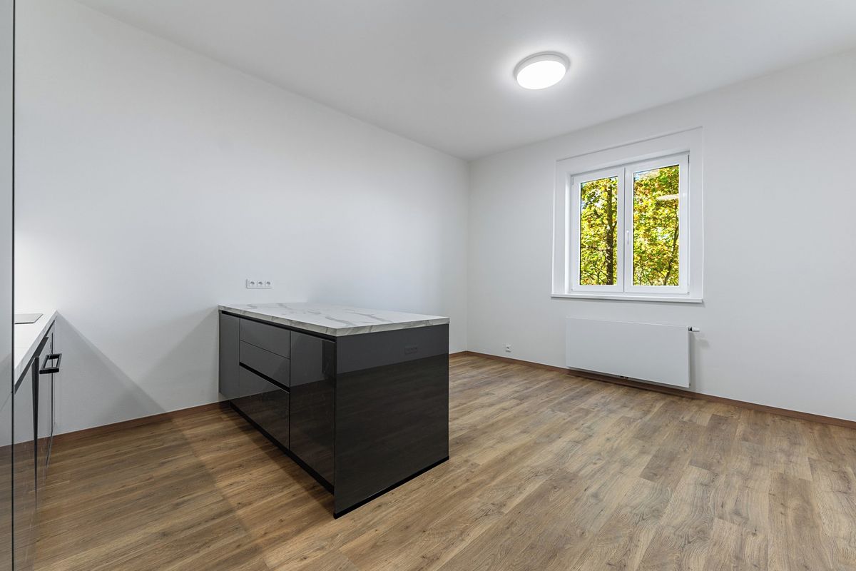Prodej bytu 2+kk 52 m², Praha – fotka 1 z 3