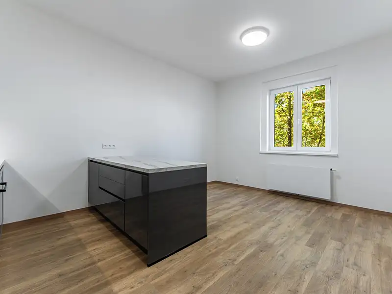 Prodej bytu 2+kk 52 m², Praha – náhled fotky 1