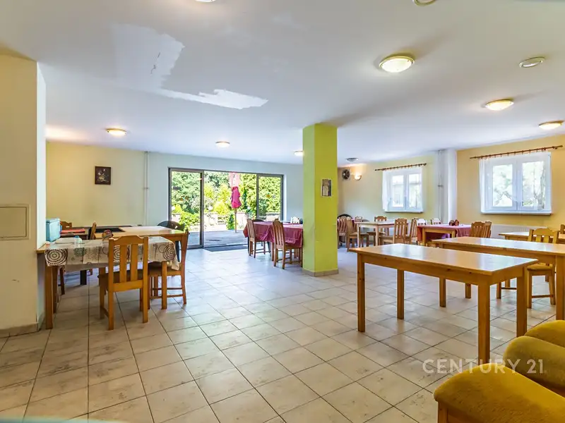 Prodej ubytovacího zařízení 1310 m², Roztoky – náhled fotky 3