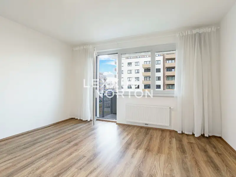 Pronájem bytu 2+kk 52 m², Praha – náhled fotky 2