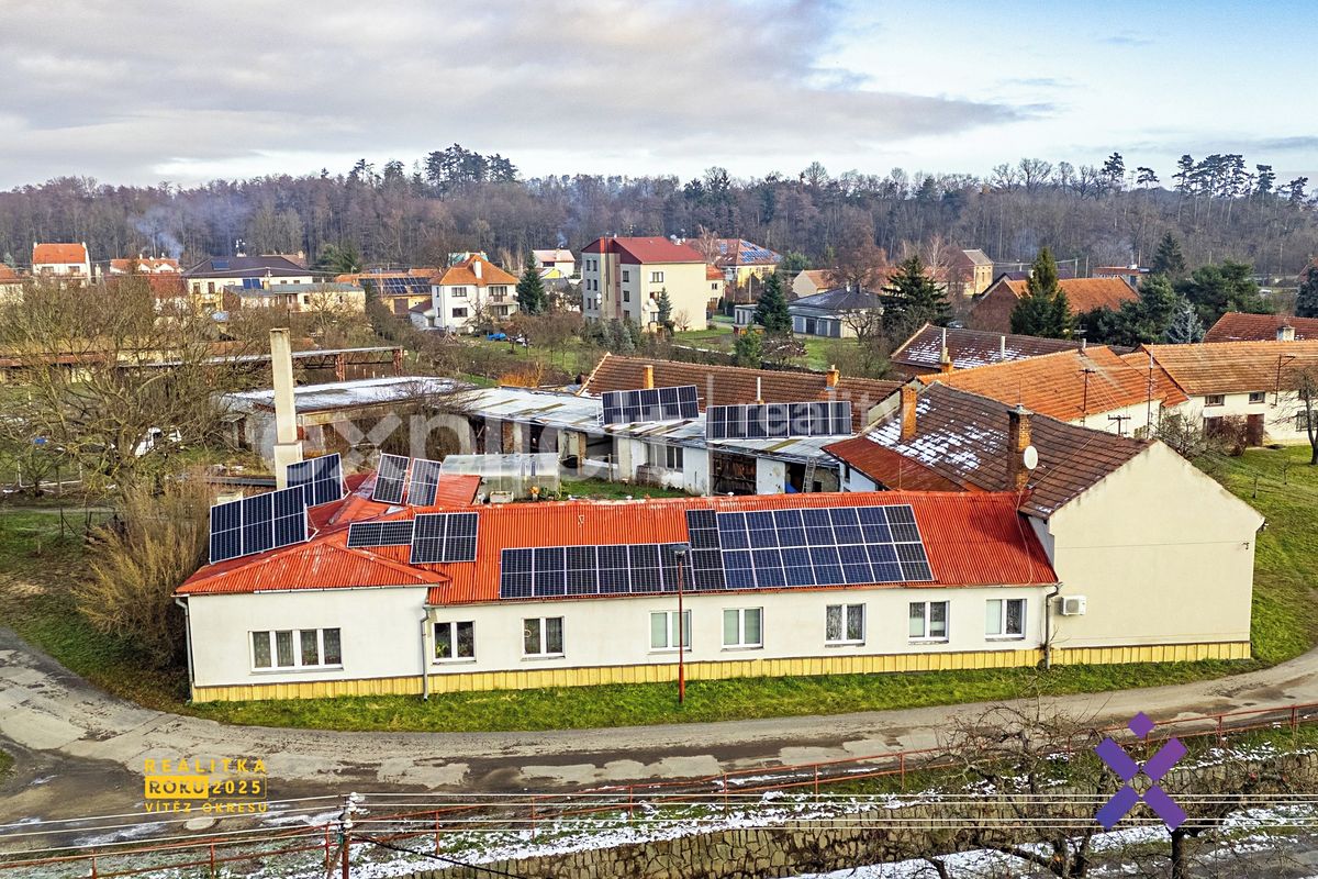 Prodej rodinného domu 250 m², pozemek 1361 m², Plumlov – fotka 1 z 3