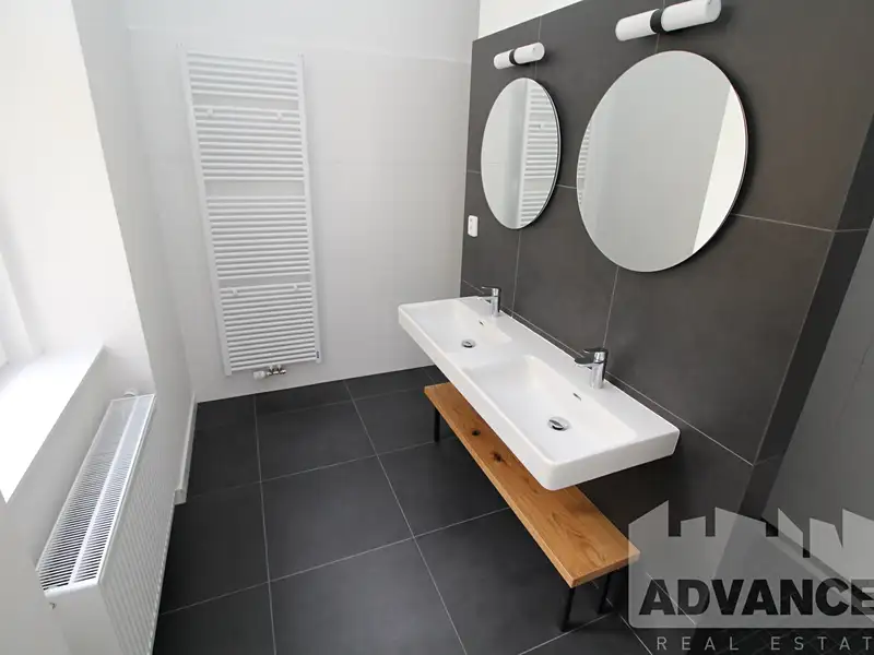 Pronájem bytu 3+kk 82 m², Praha – náhled fotky 3