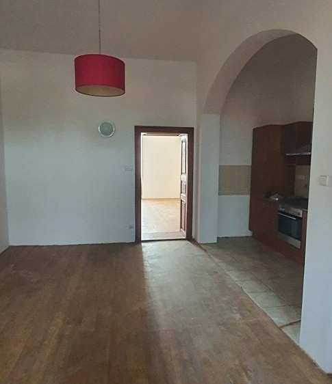 Pronájem bytu 3+1, 120 m² (4 z 11)