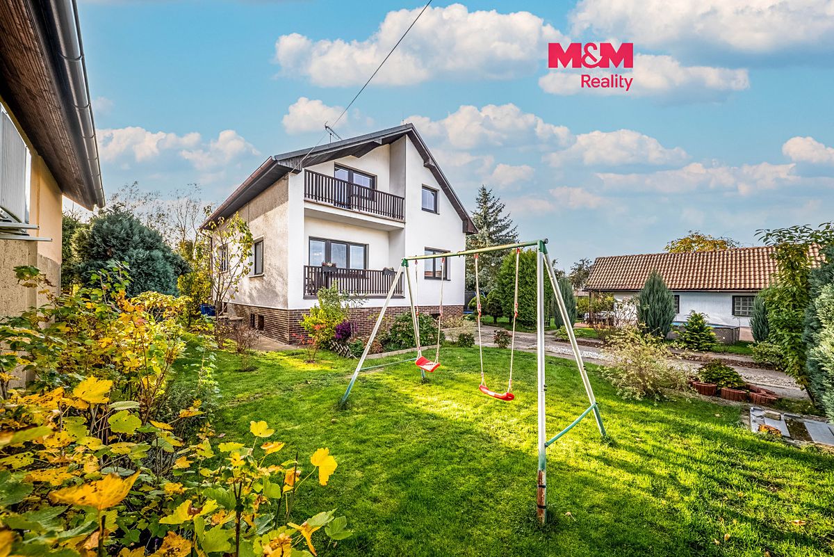Prodej rodinného domu 165 m², pozemek 721 m², Svojetice – fotka 1 z 3