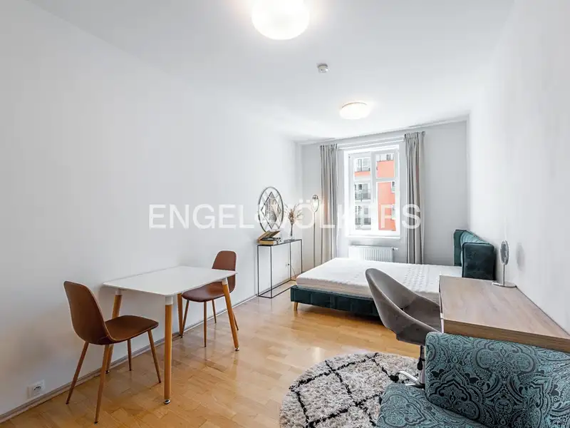 Pronájem bytu 1+kk 29 m², Praha – náhled fotky 1