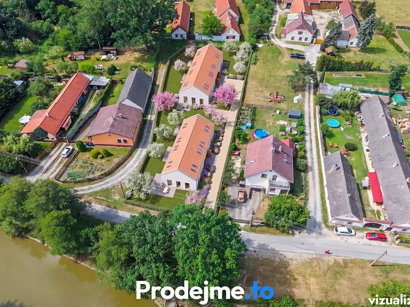 Prodej stavebního pozemku 2063 m², Třeboň – náhled fotky 2