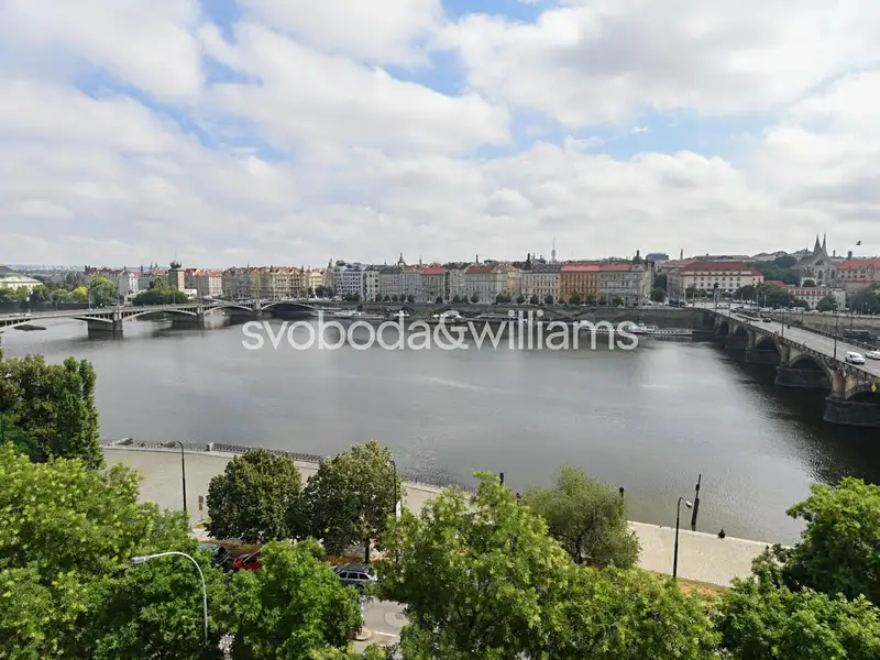 Pronájem bytu 2+1 81 m², Praha – náhled fotky 2