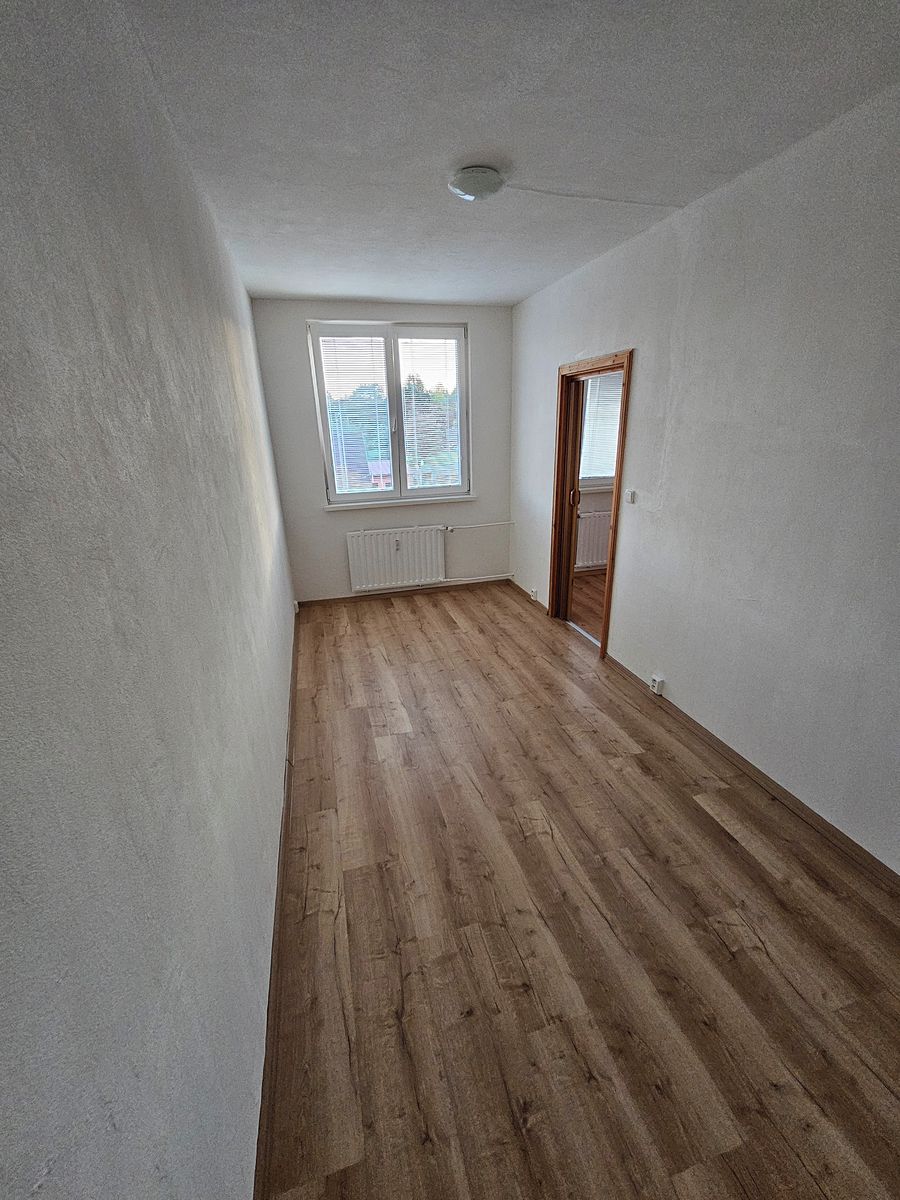 Pronájem bytu 2+1 43 m² – fotografie 3