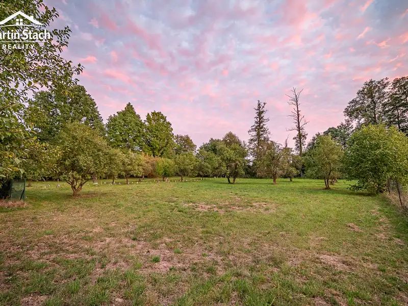 Prodej stavebního pozemku 2608 m², Ždírec – náhled fotky 1