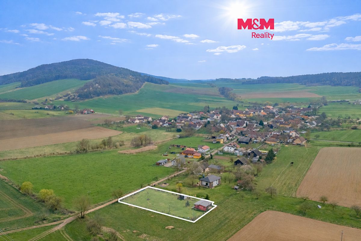 Prodej stavebního pozemku 1784 m², Švihov – fotka 1 z 3