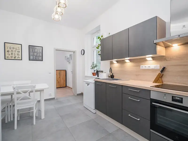 Prodej bytu 3+1 77 m², Teplice – náhled fotky 3