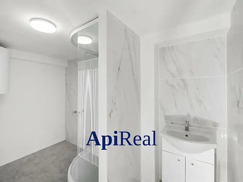 Prodej bytu 1+kk 34 m², Praha – náhled fotky 1