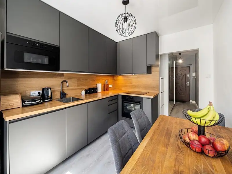Prodej bytu 2+1 56 m², Praha – náhled fotky 1