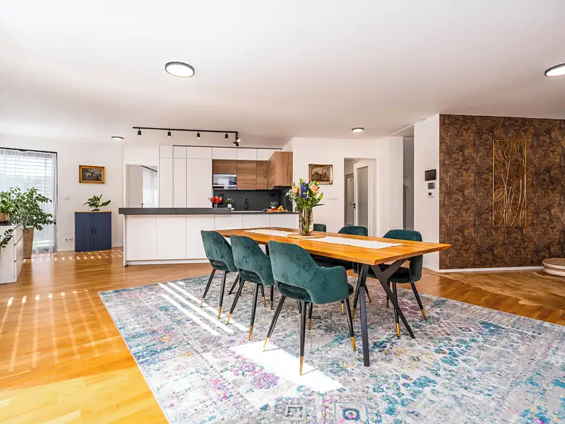 Prodej rodinného domu 267 m², pozemek 800 m², Panenské Břežany – náhled fotky 3