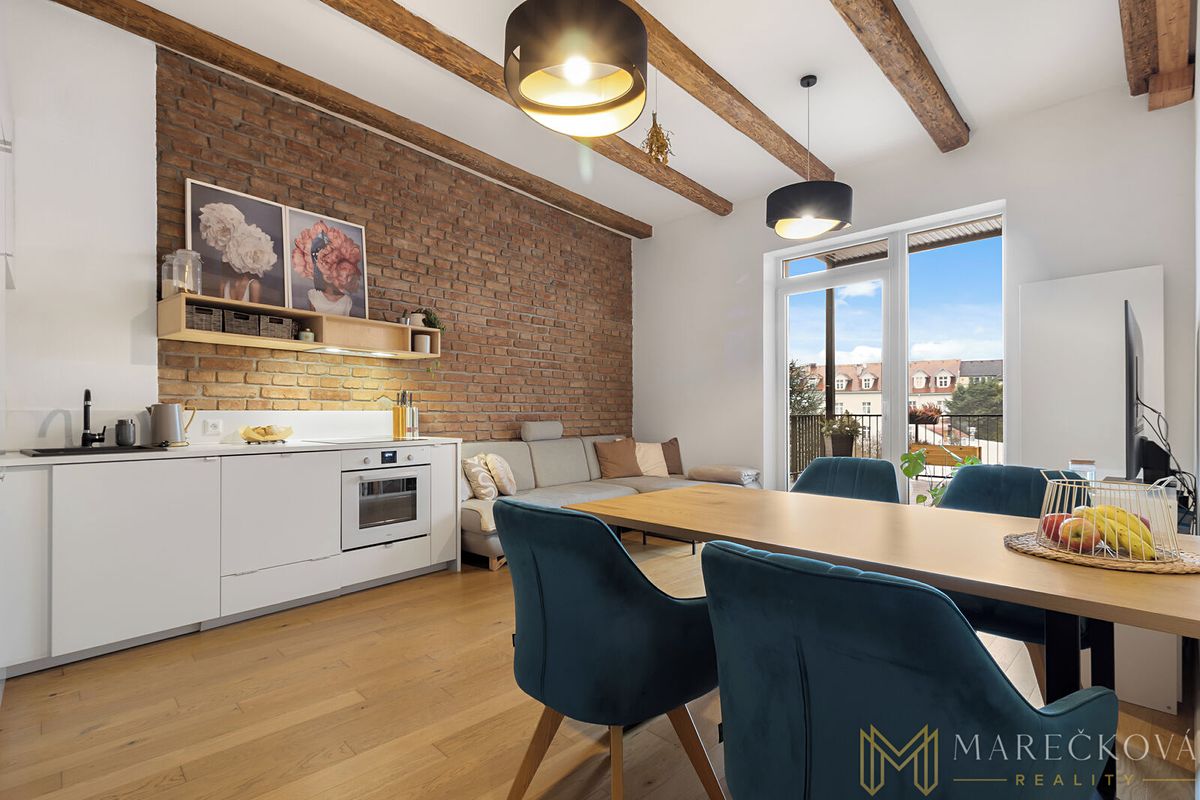 Pronájem bytu 2+kk 56 m², Plzeň – fotka 1 z 3