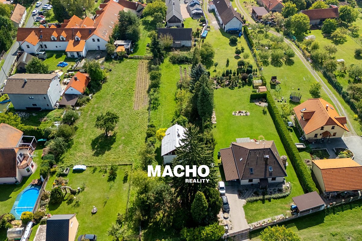 Prodej stavebního pozemku 2013 m²
