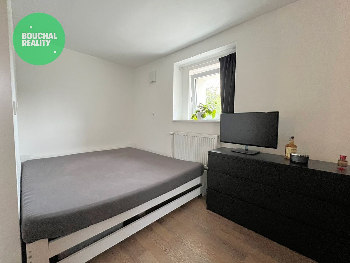 Pronájem bytu 1+kk 25 m² – fotografie 3