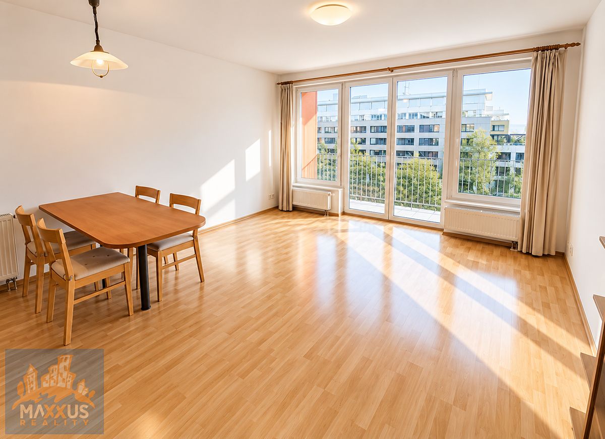 Pronájem bytu 2+kk 63 m² – fotografie 3