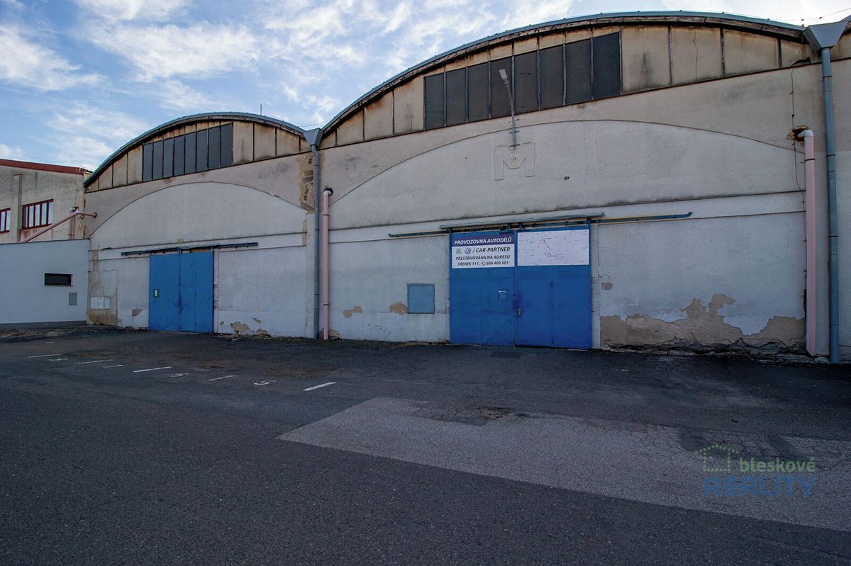 Pronájem skladového prostoru 2855 m² – fotografie 2