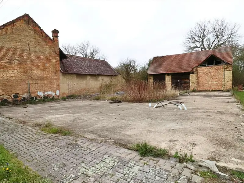 Prodej stavebního pozemku 815 m², Kožušice – náhled fotky 1