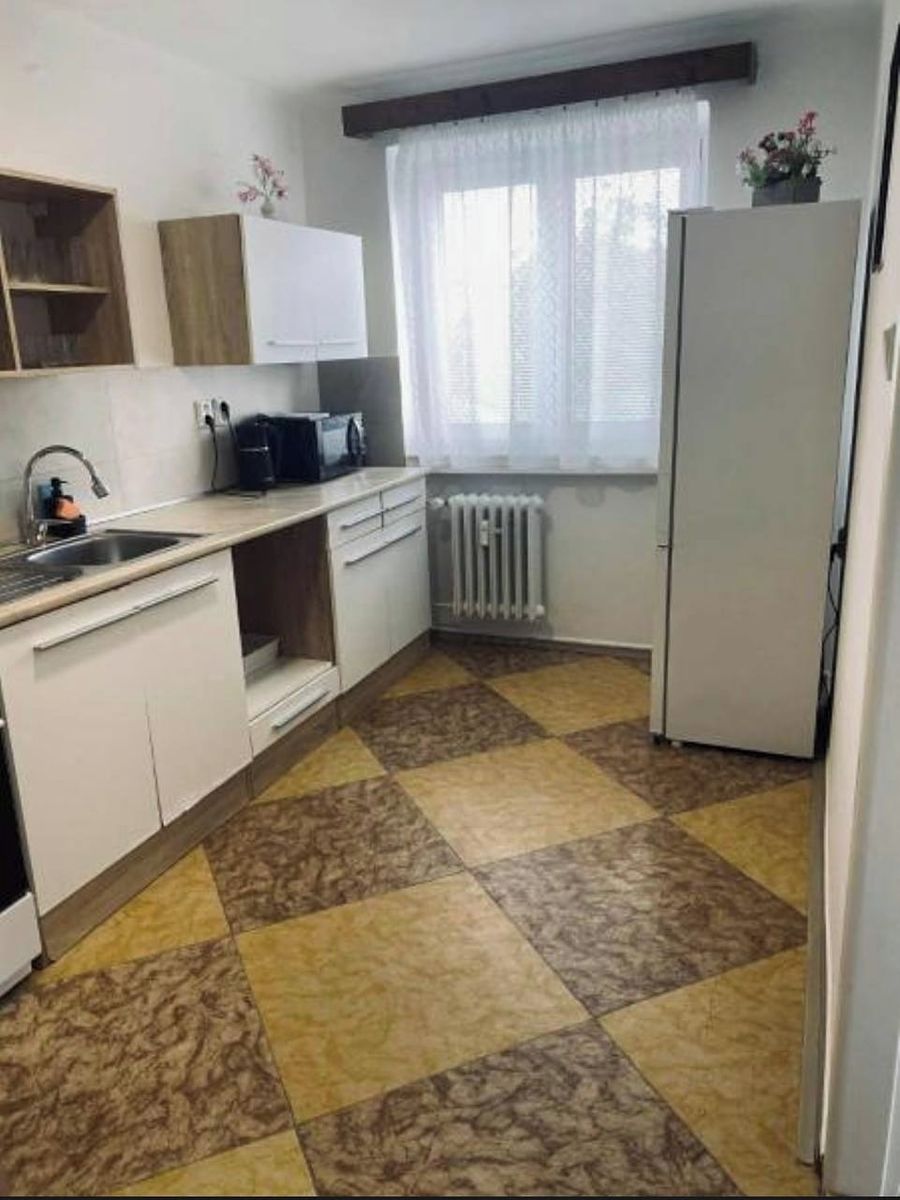 Pronájem bytu 3+kk 84 m² – fotografie 4