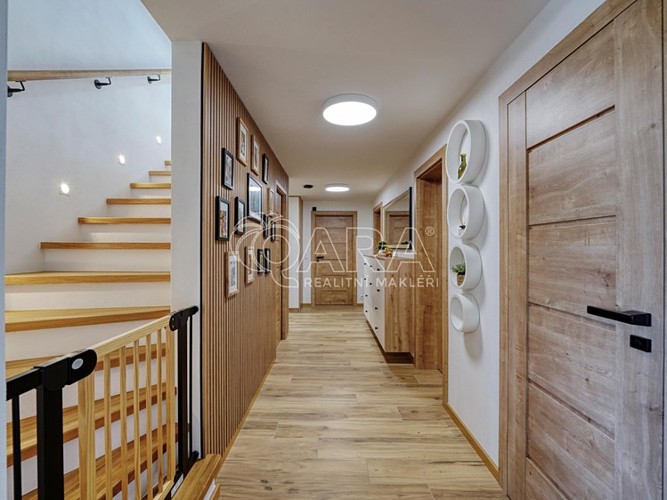 Будинок на продаж, 350 м² (13 з 50)