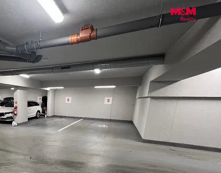 Pronájem garážového stání 13 m², Frýdek-Místek – náhled fotky 3
