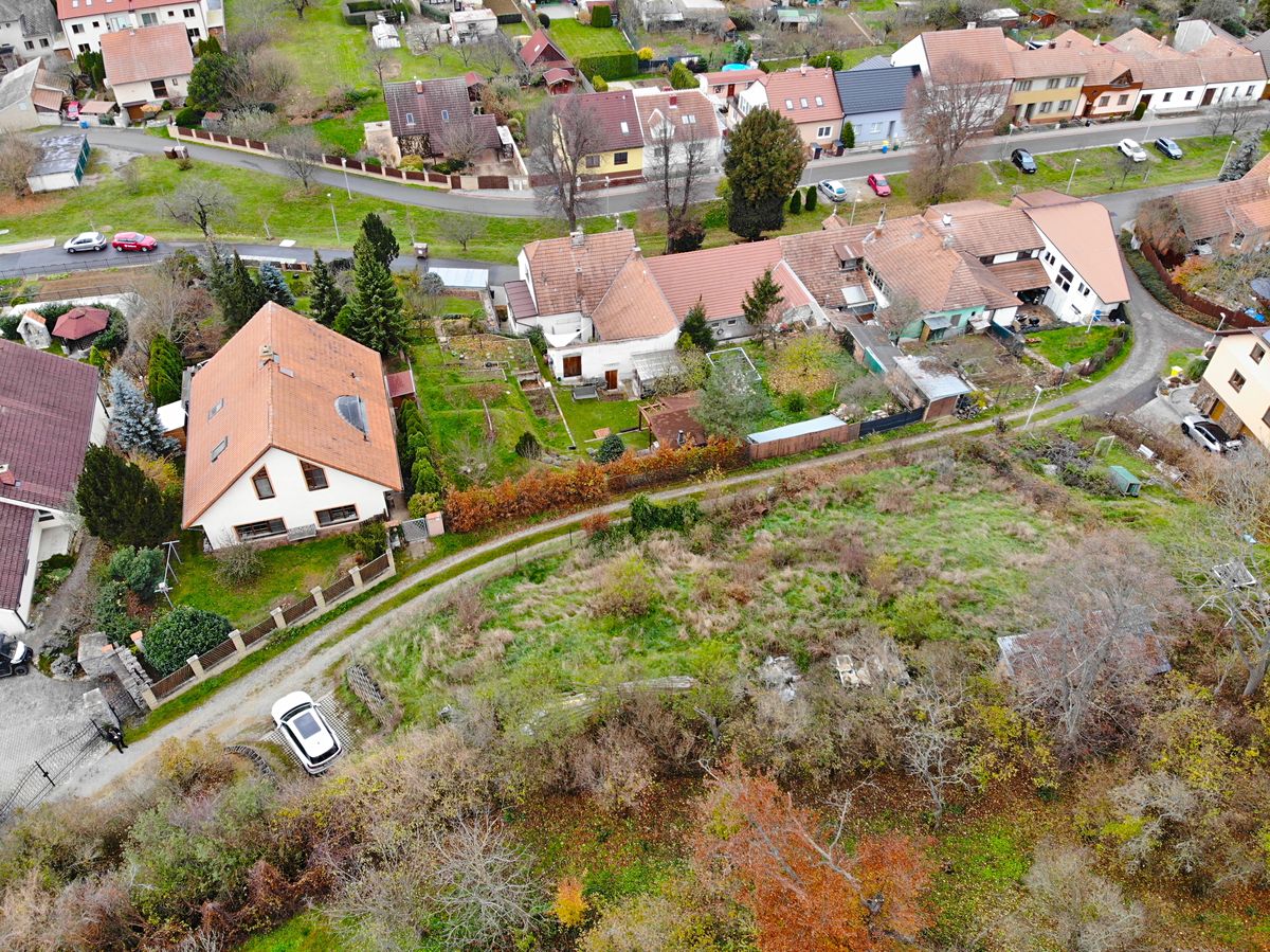 Prodej stavebního pozemku 650 m², Jinačovice – fotka 1 z 3