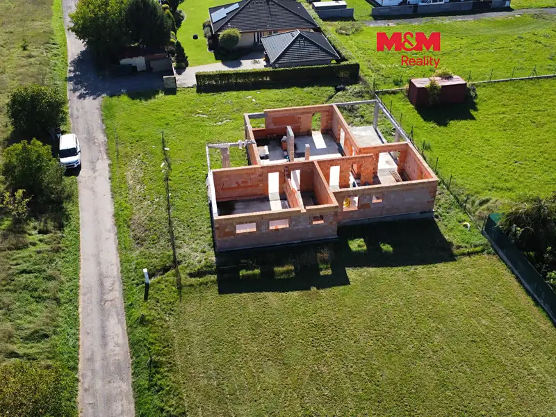 Prodej stavebního pozemku 1044 m², Mělník – náhled fotky 1