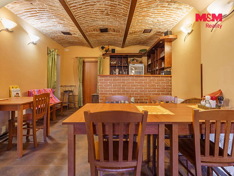 Комерційне приміщення на продаж, 402 м² (9 з 30)