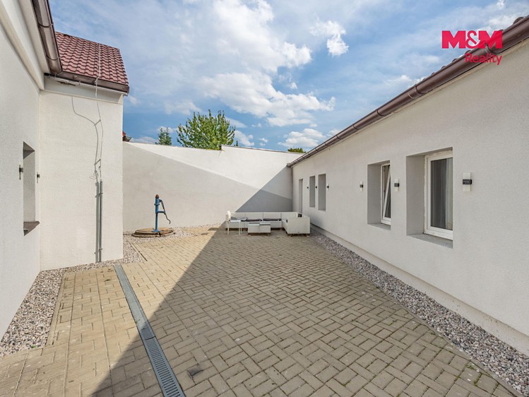 Prodej domu, 121 m² (22 z 27)