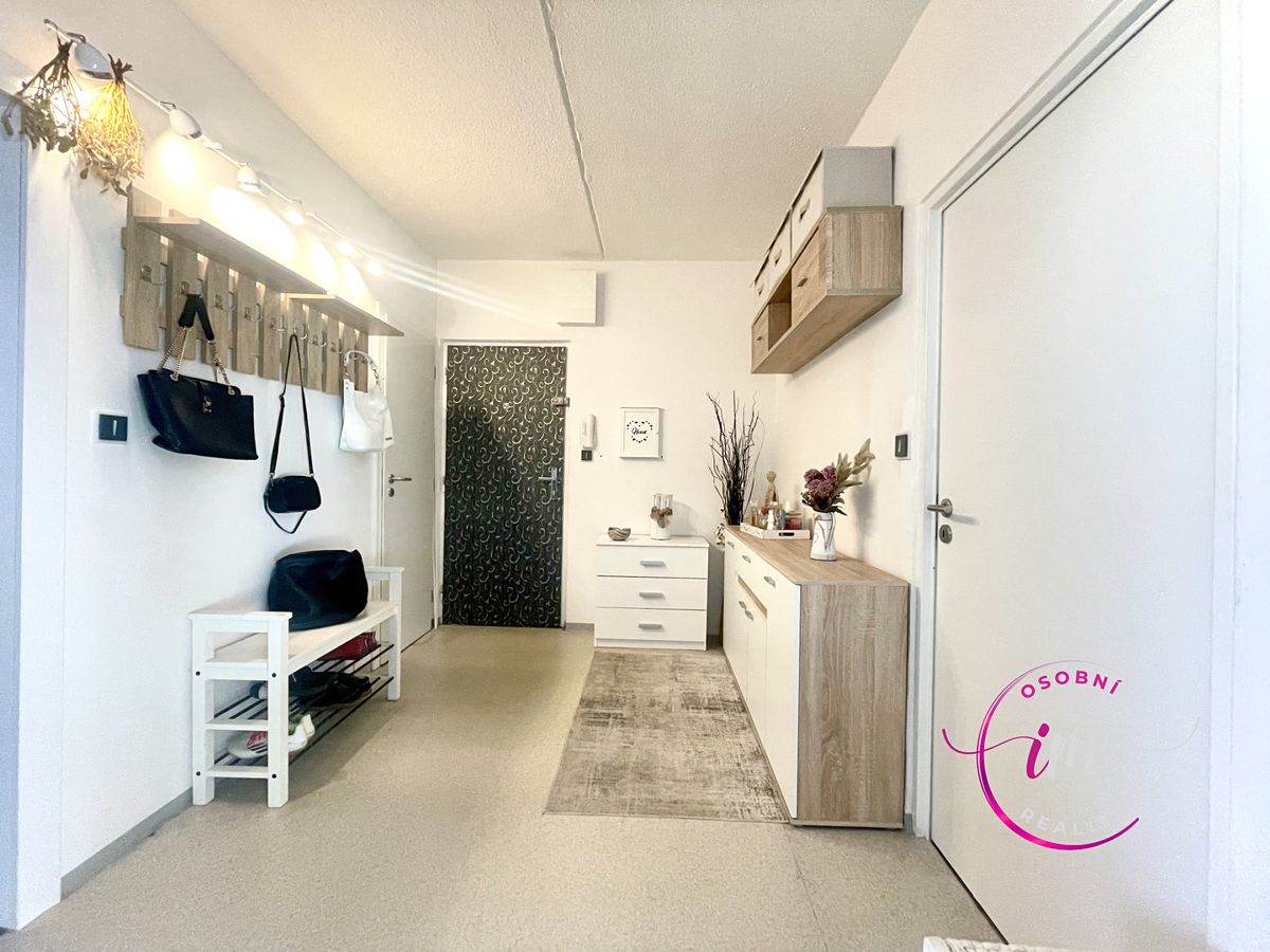 Pronájem bytu 3+1 72 m² – fotografie 3
