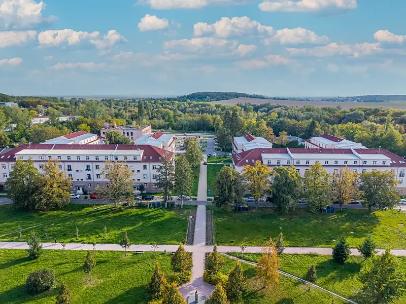 Prodej bytu 2+kk 52 m², Milovice – náhled fotky 2