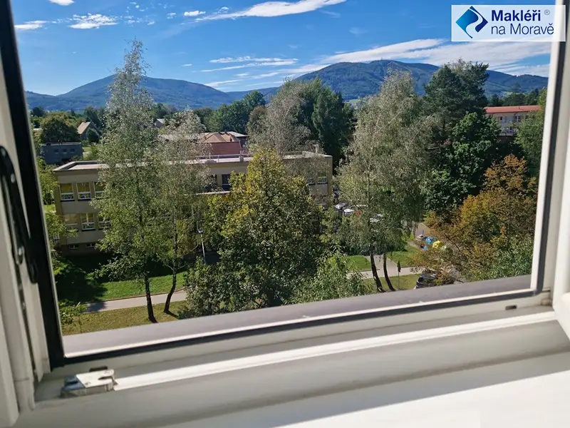 Prodej bytu 1+kk 34 m², Třinec – náhled fotky 1