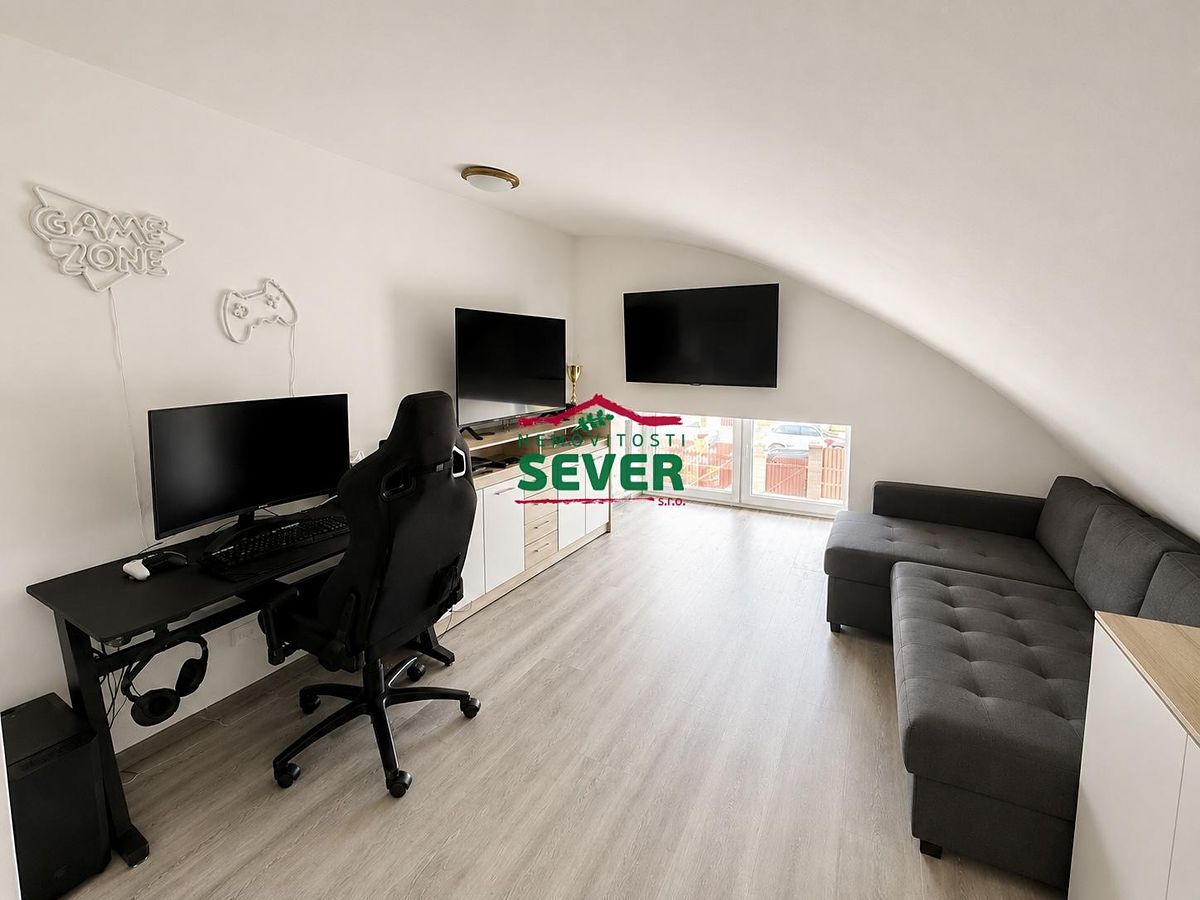 Prodej rodinného domu 152 m², pozemek 152 m² – fotografie 5