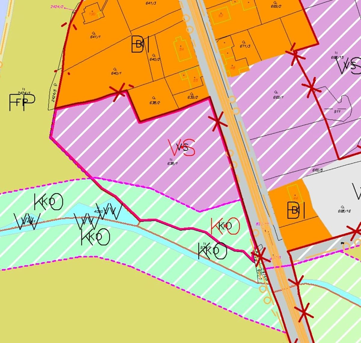Prodej komerčního pozemku 9370 m²