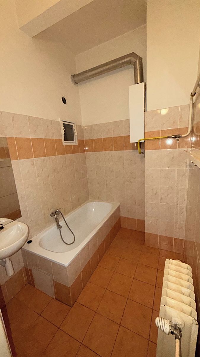 Pronájem bytu 2+1 75 m² – fotografie 3