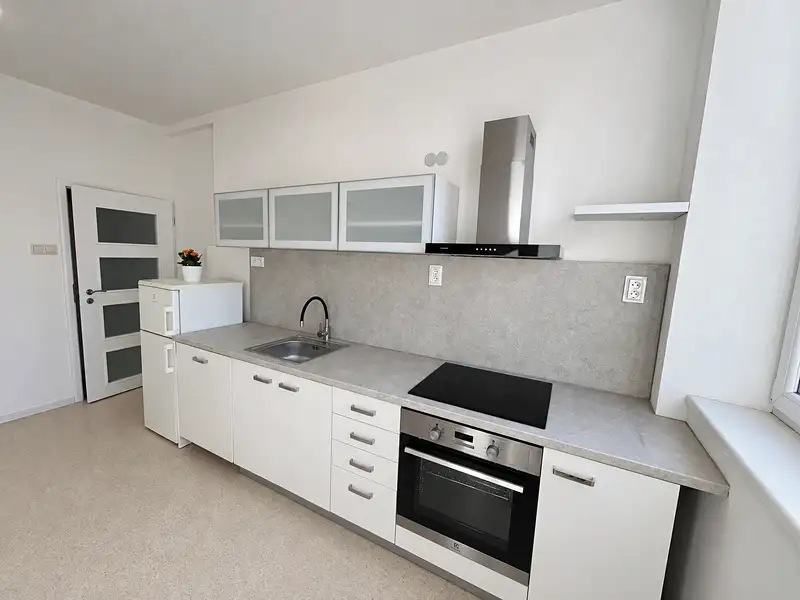 Pronájem bytu 1+1 40 m², Brno – náhled fotky 3