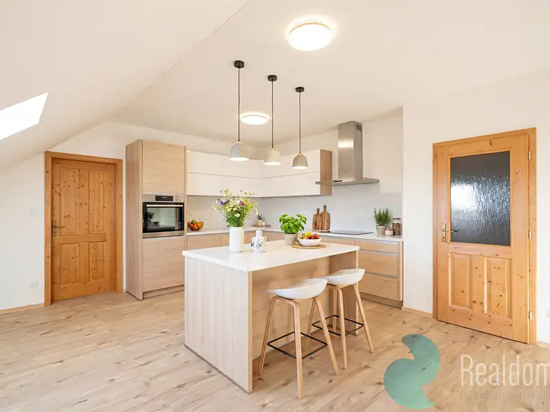Prodej bytu 2+kk 65 m², Prachatice – náhled fotky 3